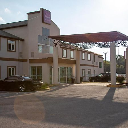 Morgantown Inn & Suites Экстерьер фото